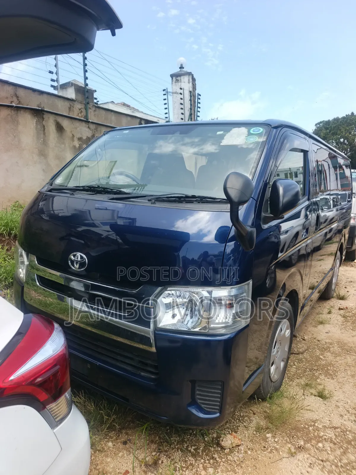 Toyota HiAce 2020 Blue