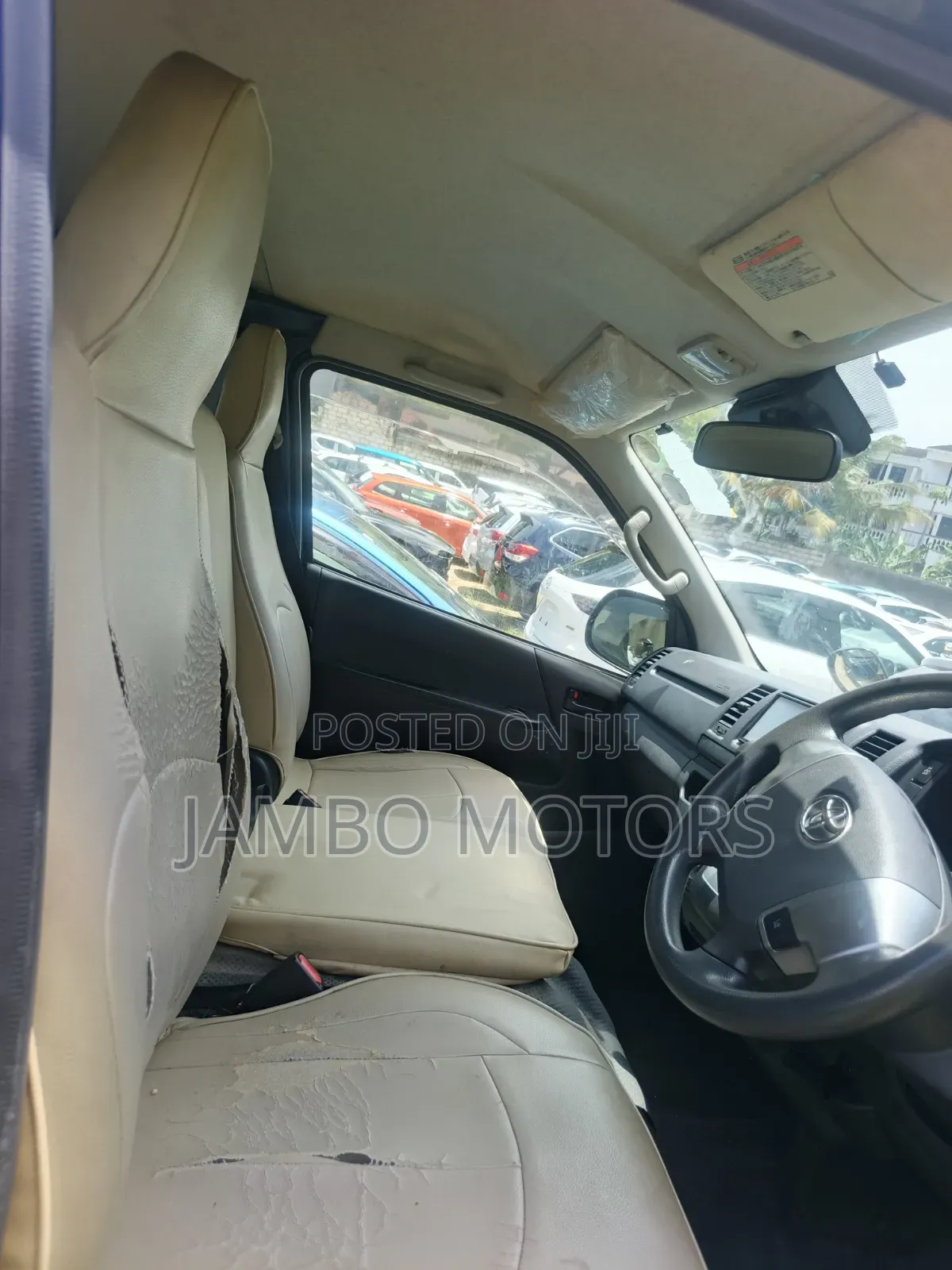 Toyota HiAce 2020 Blue