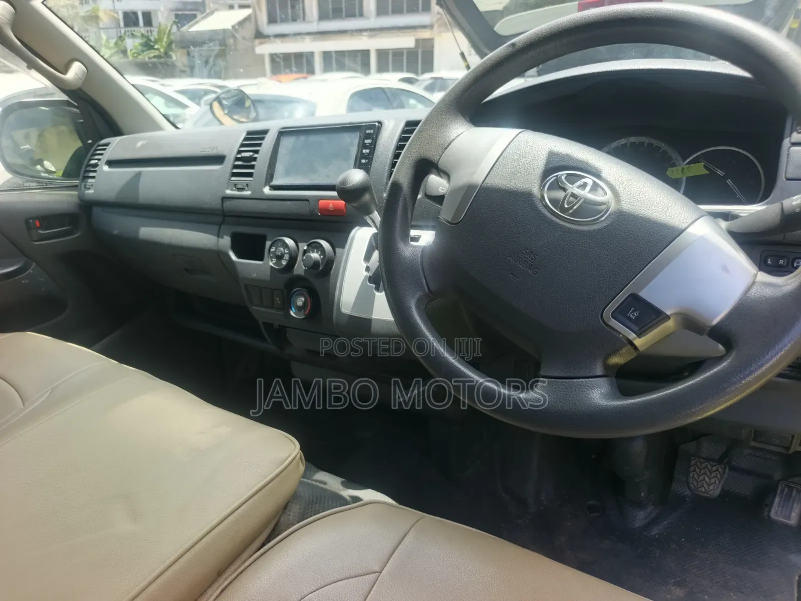 Toyota HiAce 2020 Blue