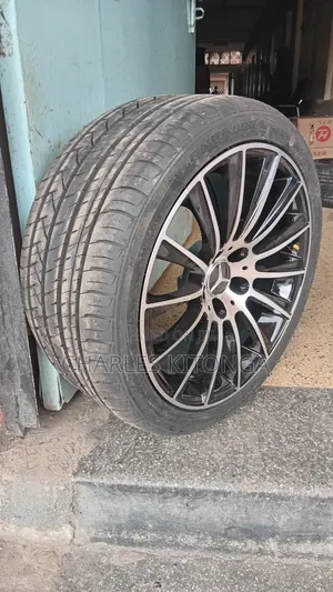 Mercedes-Benz Rim 18" Staggered