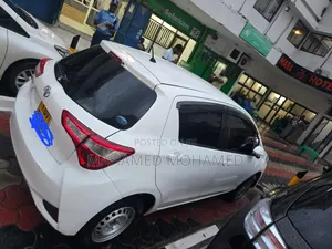 Toyota Vitz 2018 White