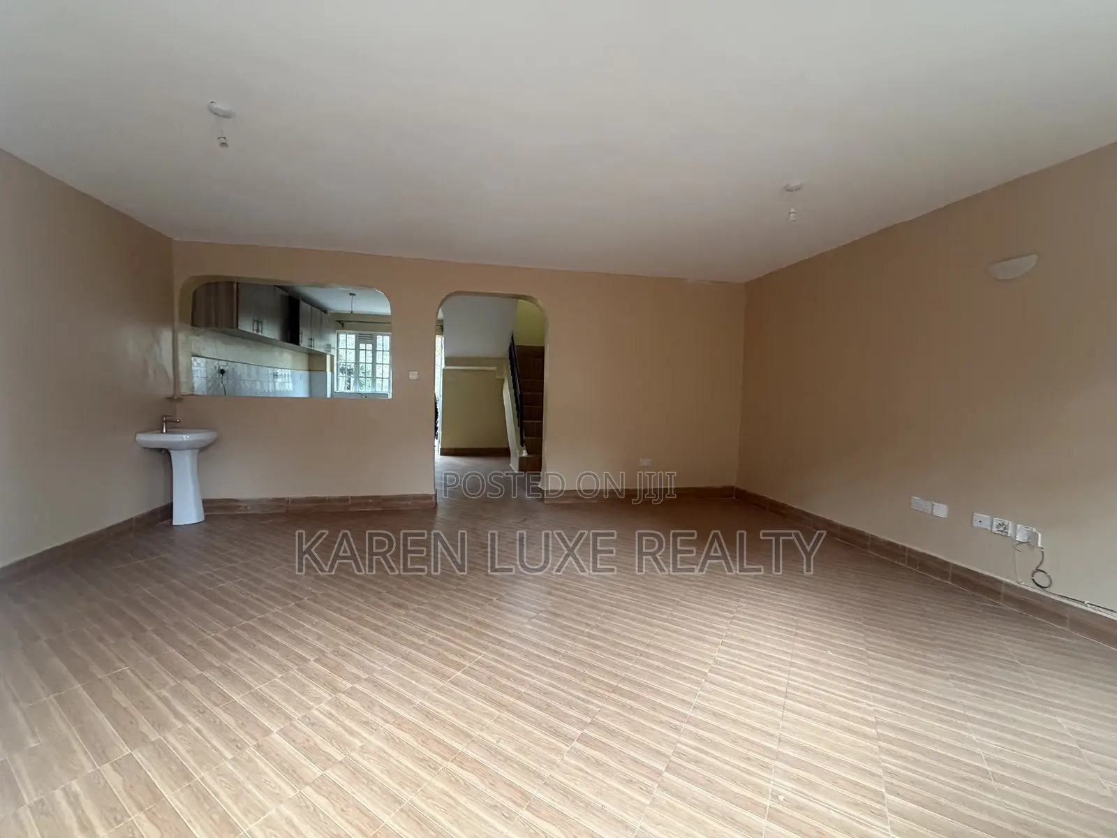 2bdrm Duplex in Karen for rent