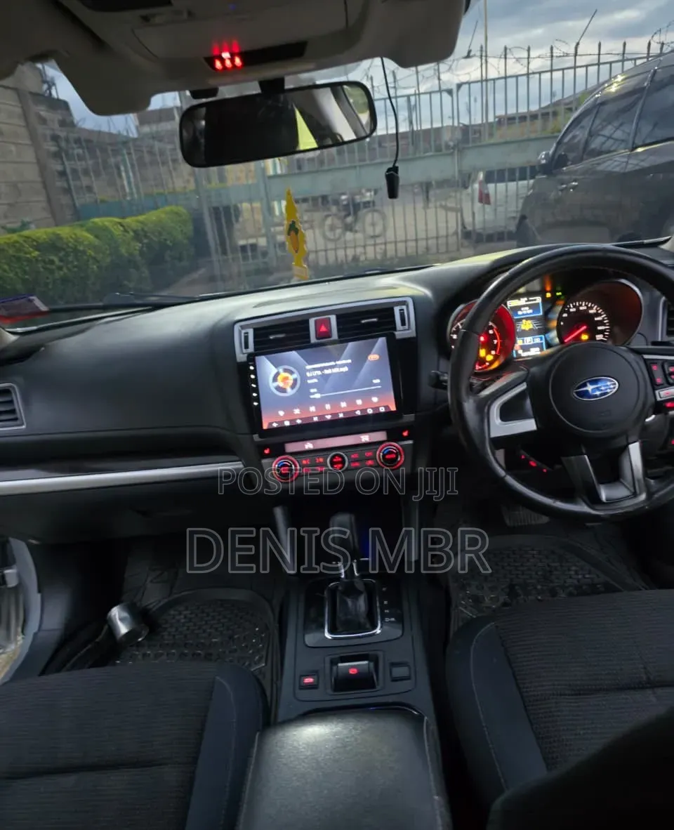 Subaru Legacy 2015 Silver