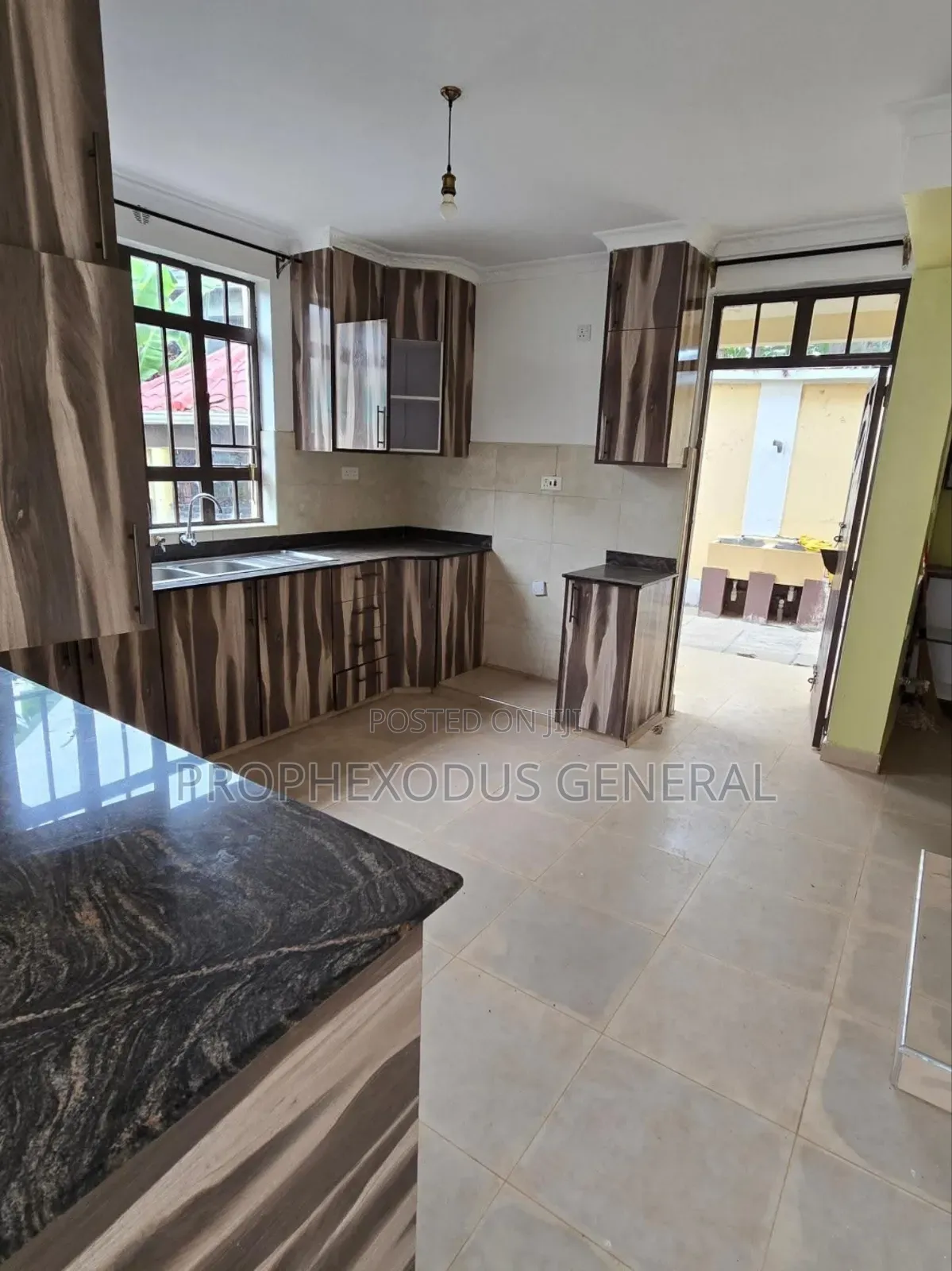 4bdrm Maisonette in Rimpa for rent