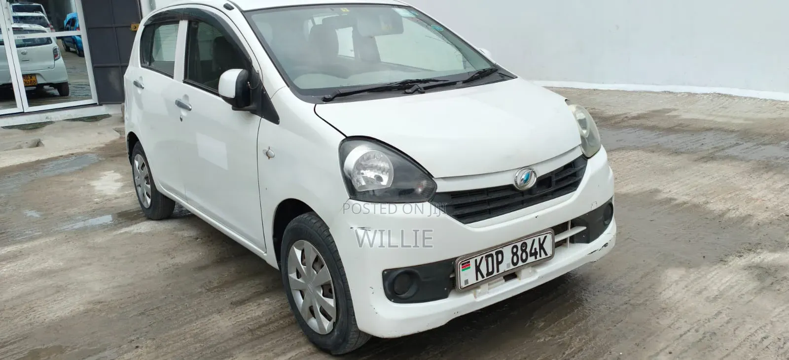 Daihatsu Mira 2017 White