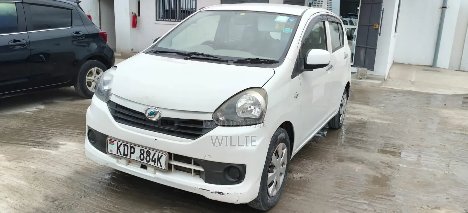 Daihatsu Mira 2017 White
