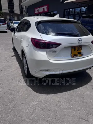 Mazda Axela 2016 White