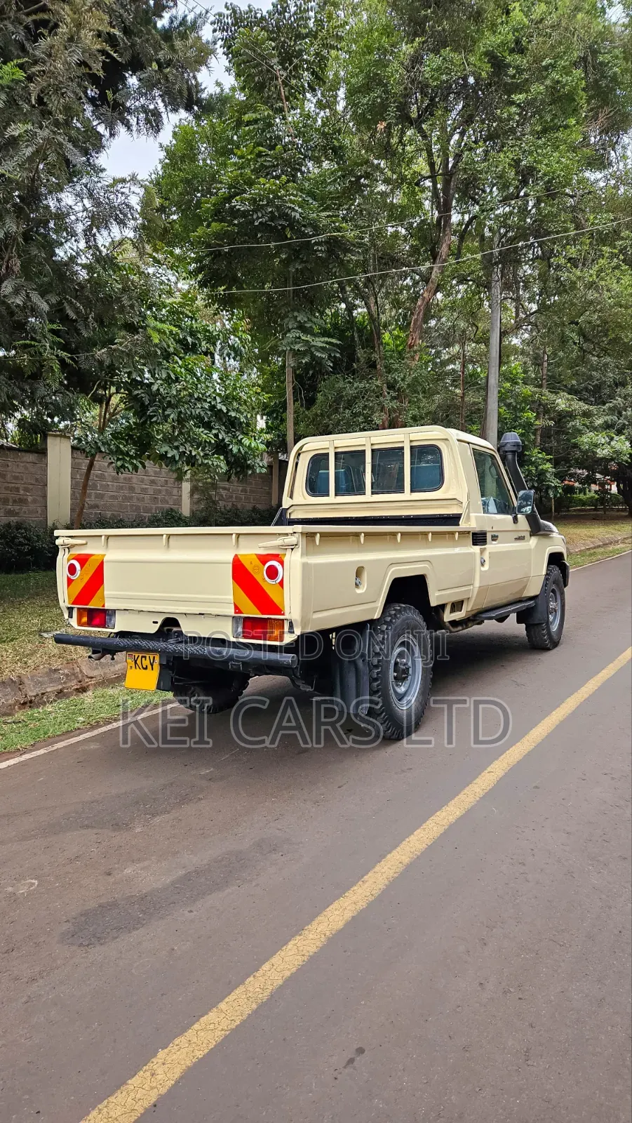 Toyota Land Cruiser 2013 Beige