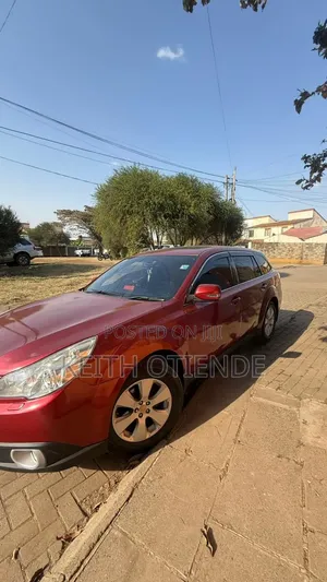 Subaru Outback 2.5i Premium 2013