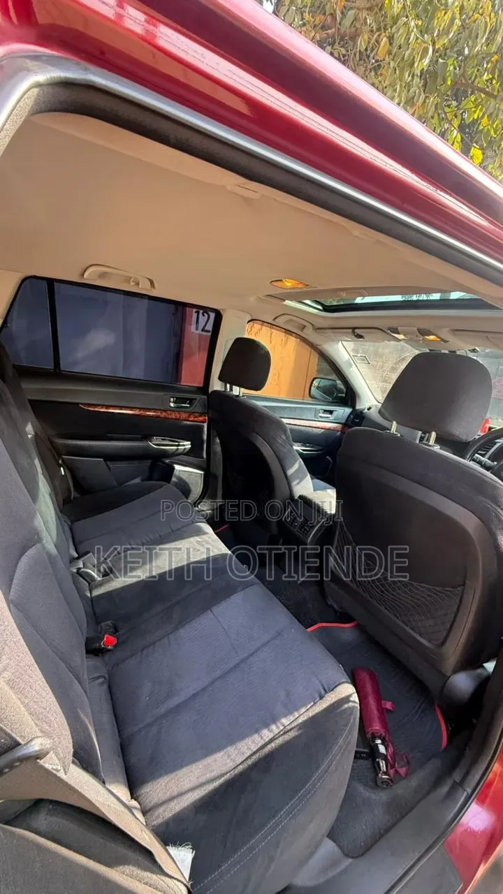 Subaru Outback 2.5i Premium 2013