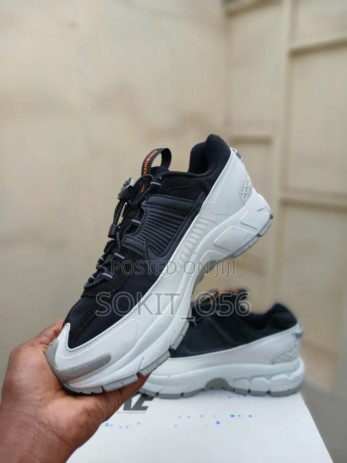 Nike Vomero Sneakers