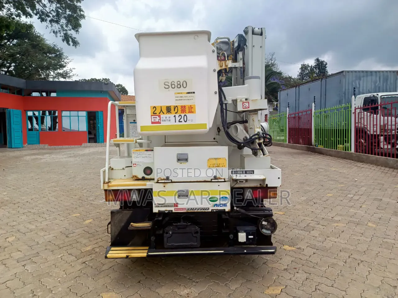 Selling Hino Dutro Truck With Crane Same as KPLC 2018 White