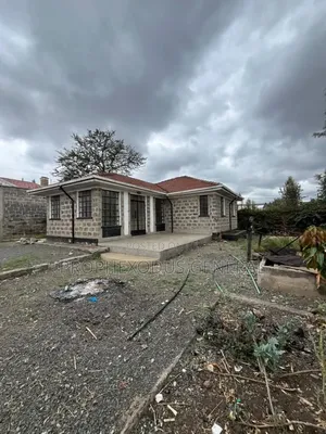 3bdrm Bungalow in Kandisi for sale
