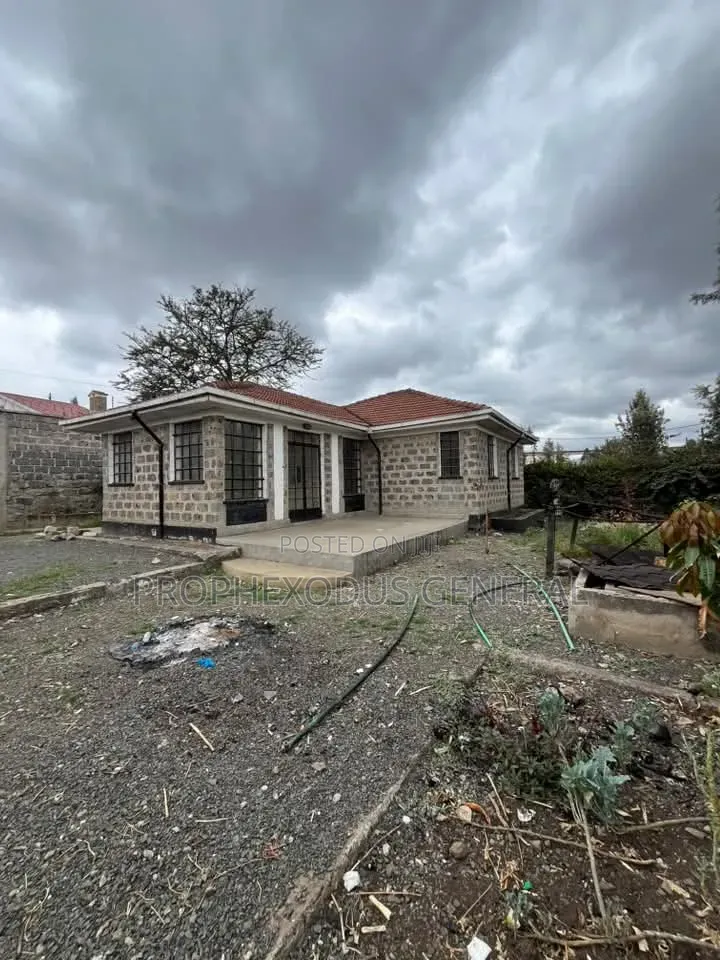 3bdrm Bungalow in Kandisi for sale