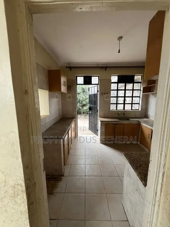 3bdrm Bungalow in Kandisi for sale