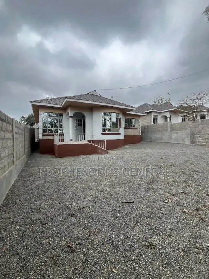 3bdrm Bungalow in Matasia for sale