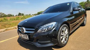 Mercedes-Benz C200 2016 Black