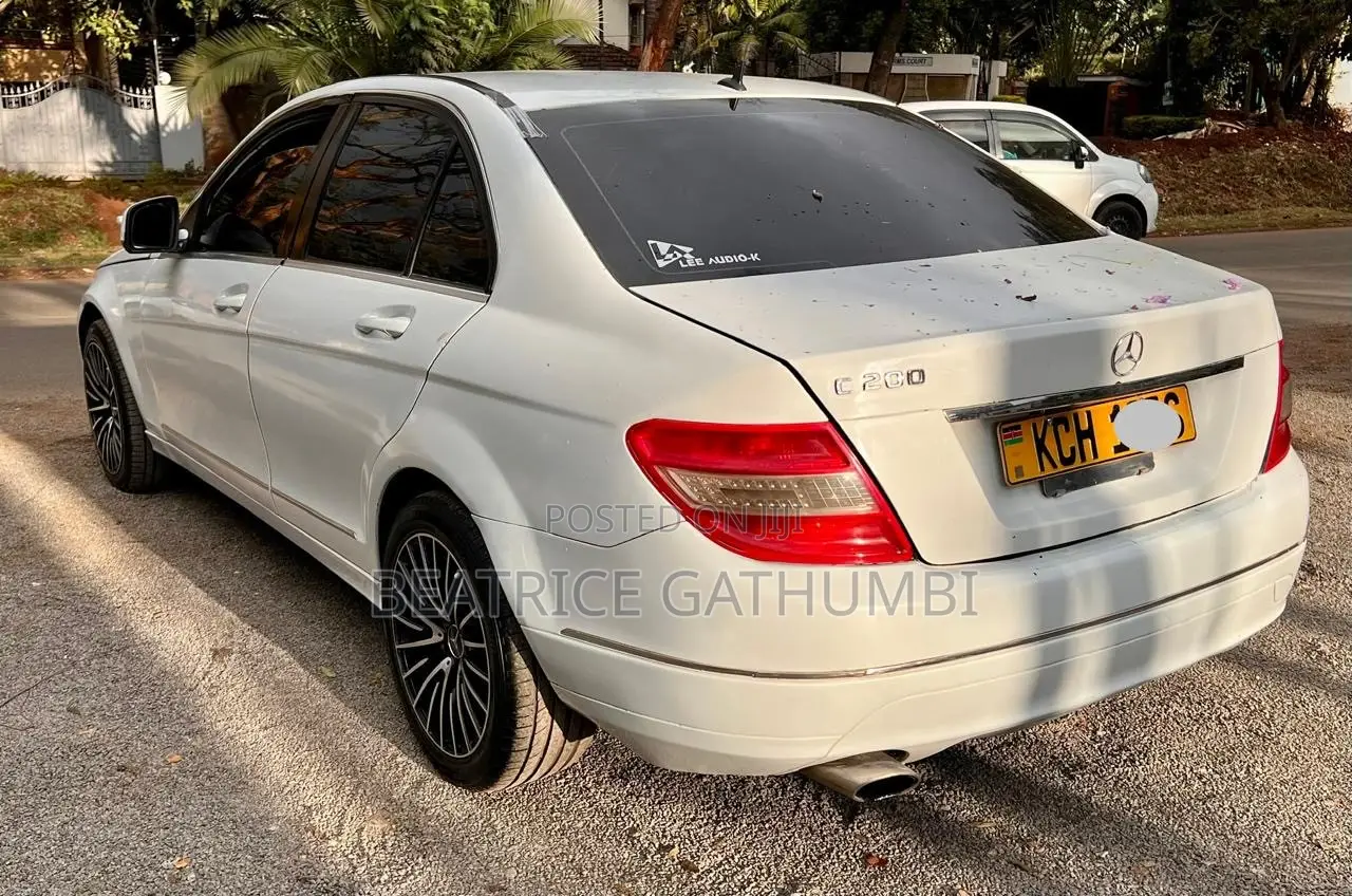 Mercedes-Benz C200 2009 Pearl