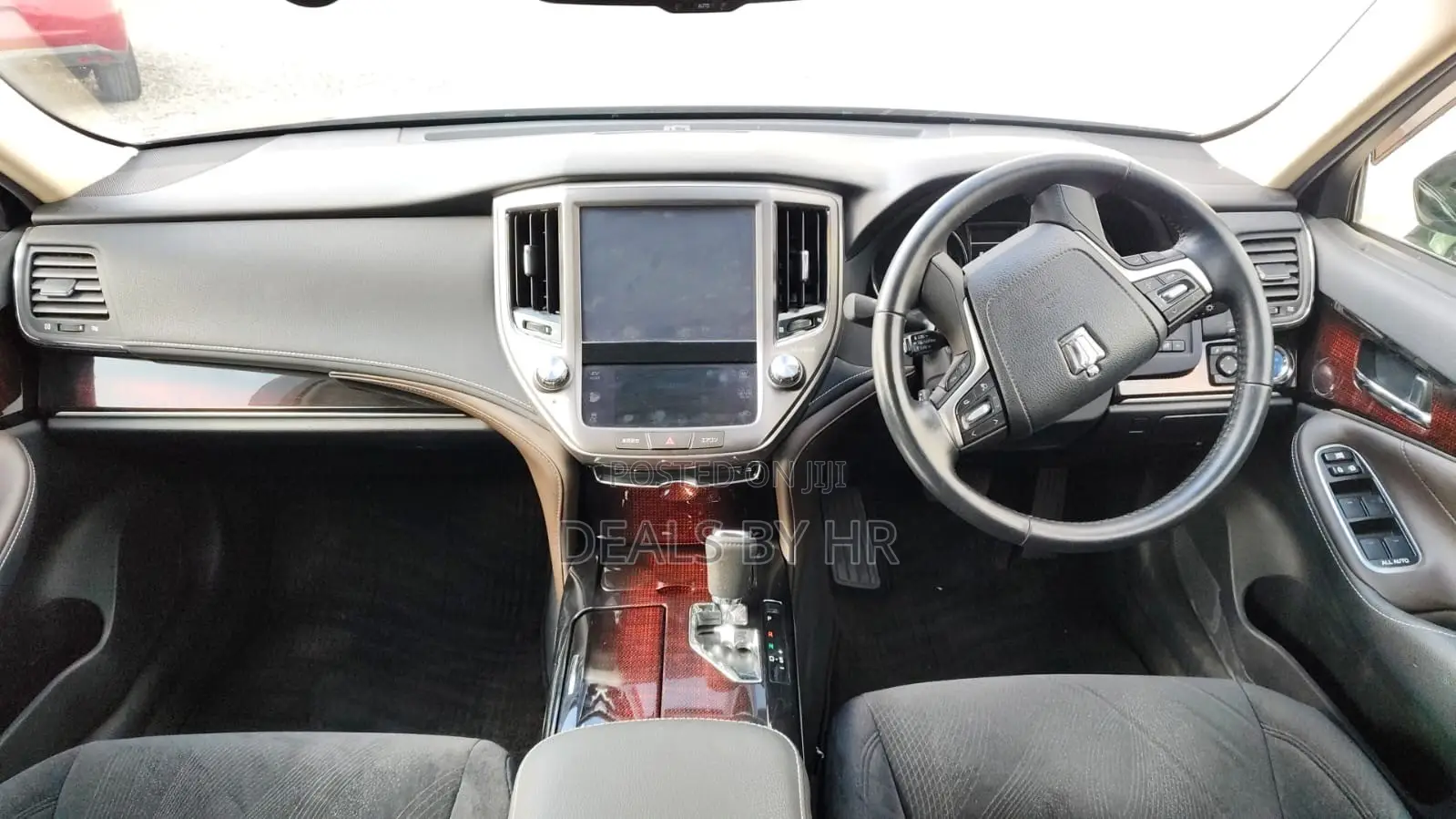 Toyota Crown 2018 Black