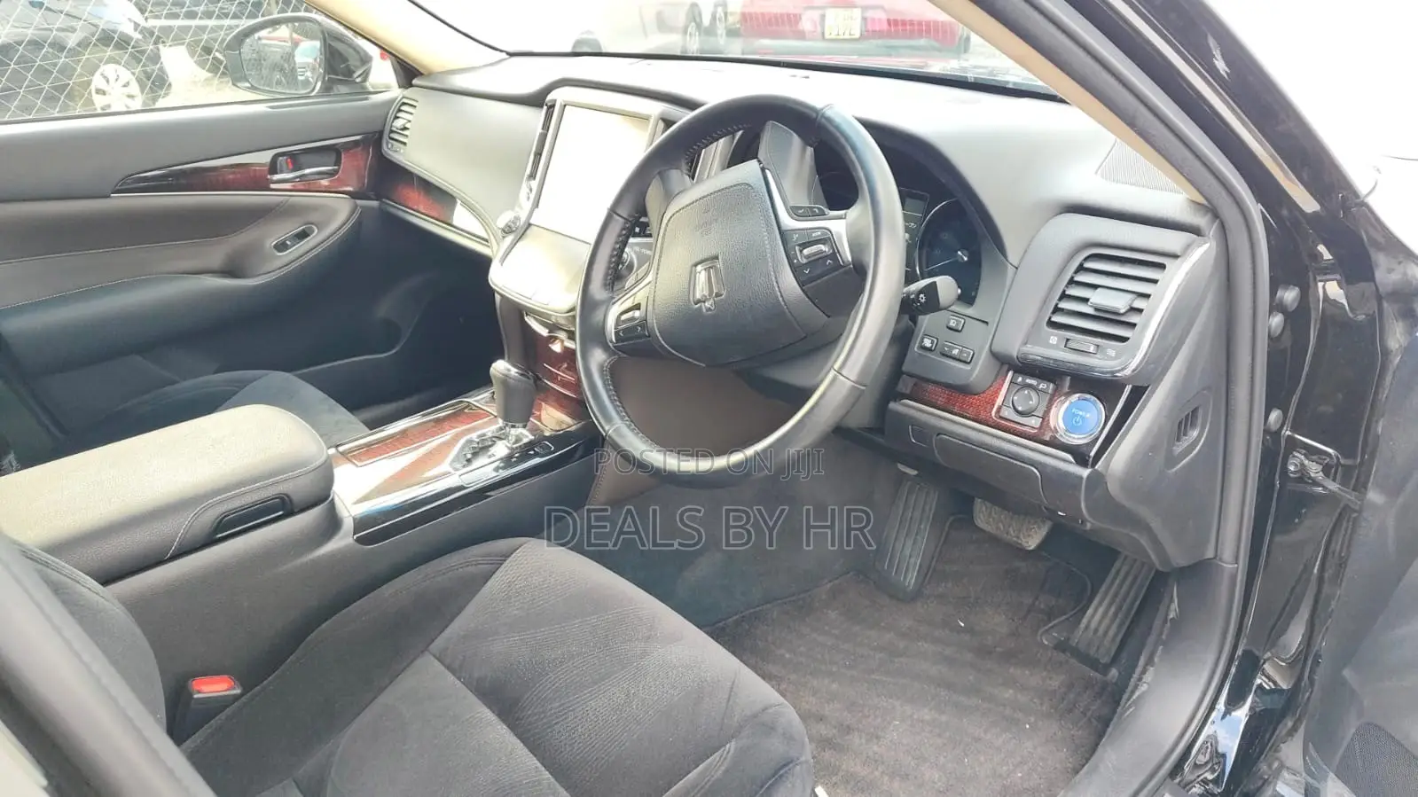 Toyota Crown 2018 Black