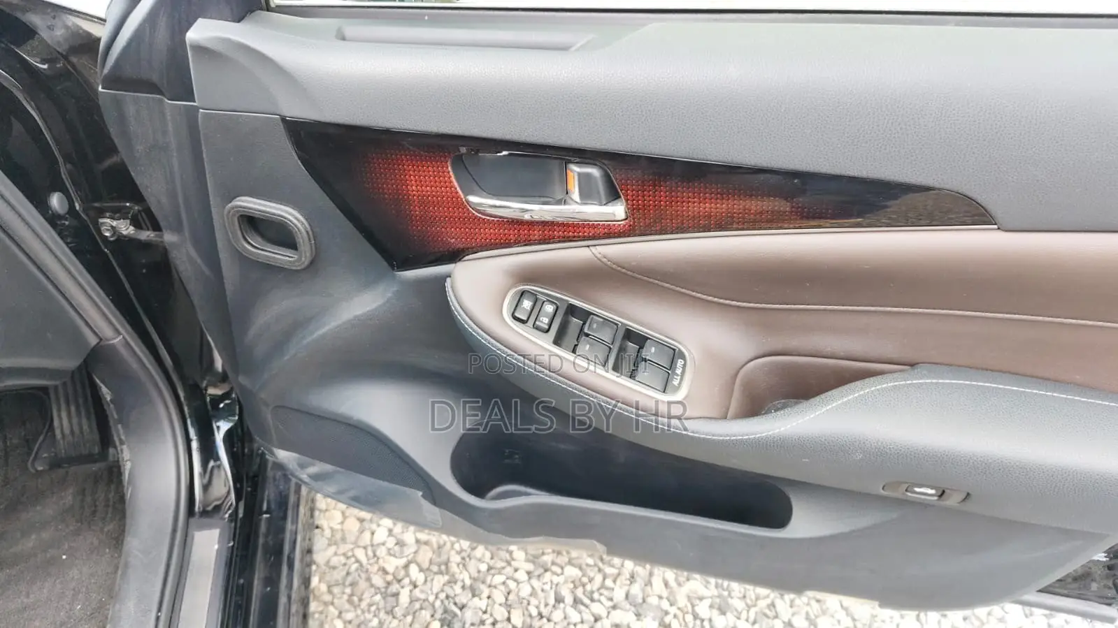 Toyota Crown 2018 Black