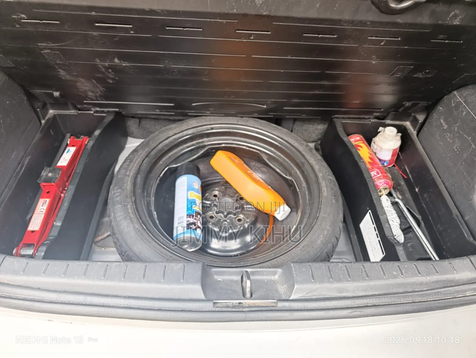 Toyota Vitz 2010 Silver