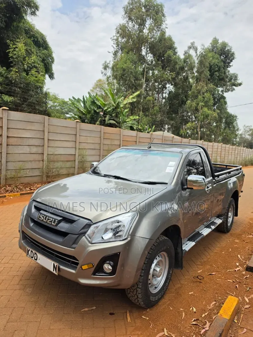 Isuzu D-MAX 2021 Gold
