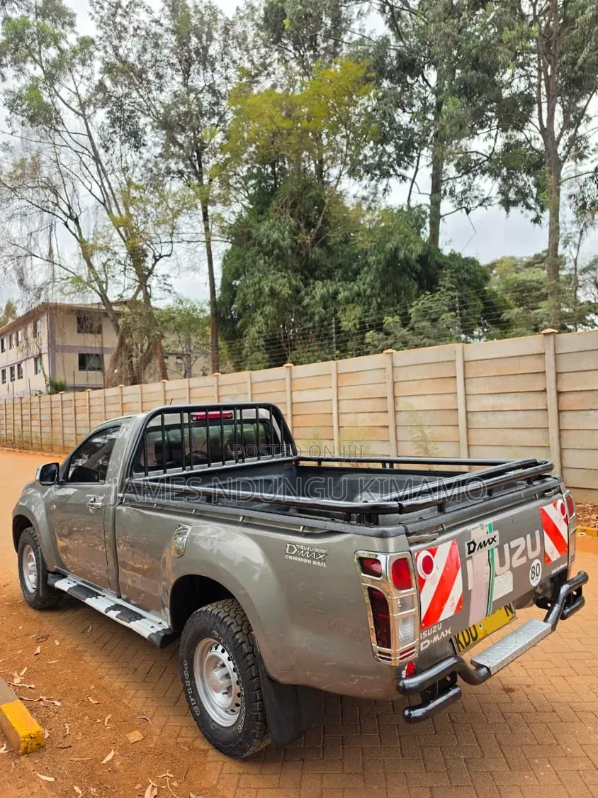 Isuzu D-MAX 2021 Gold