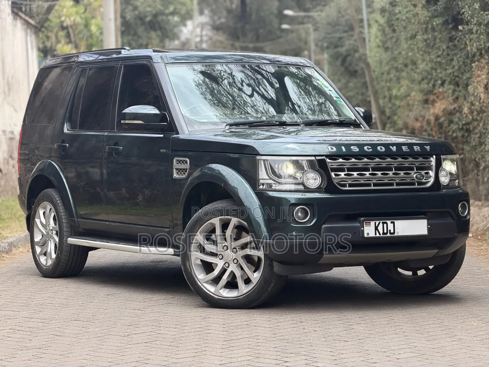 Land Rover Discovery 2015 Green