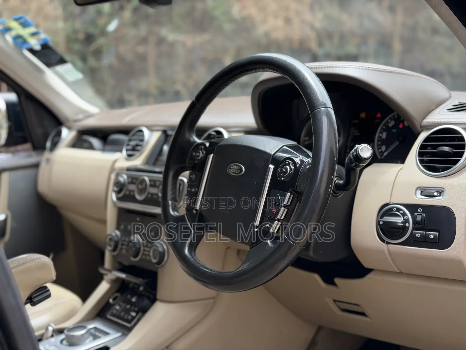 Land Rover Discovery 2015 Green