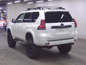 Toyota Land Cruiser Prado 2020 Pearl