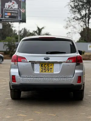 Subaru Outback 2012 Silver