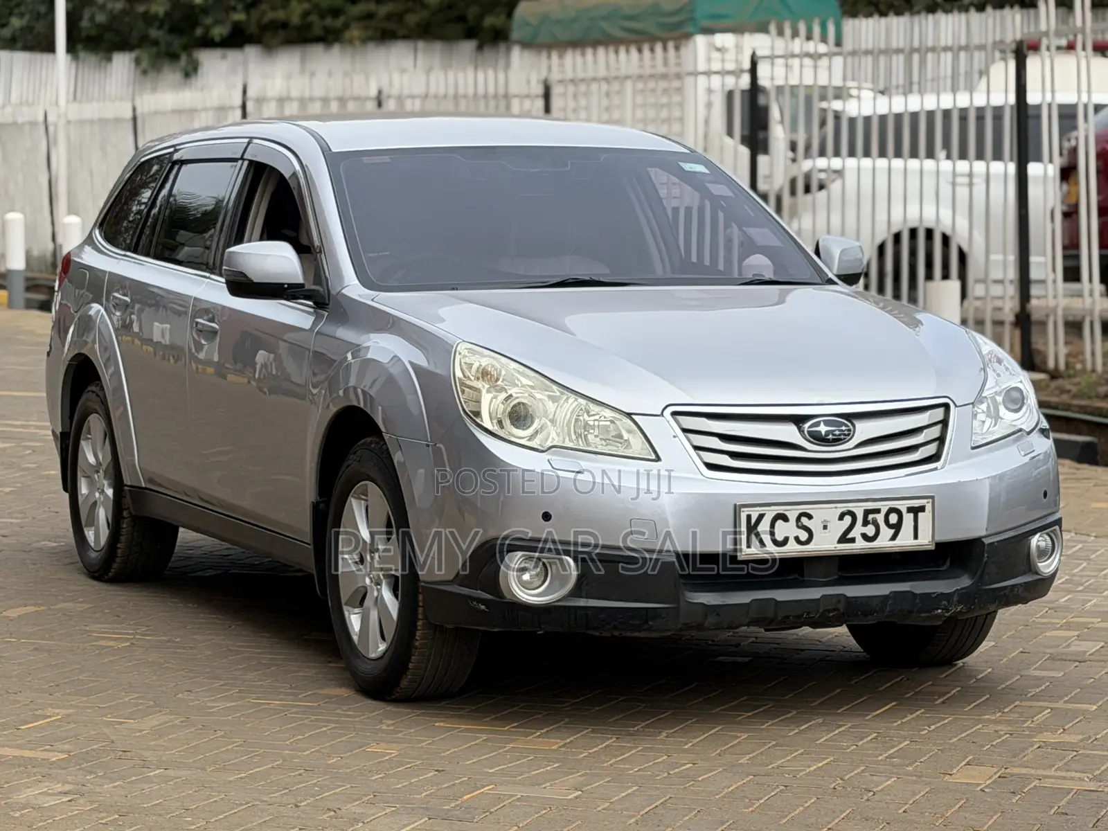 Subaru Outback 2012 Silver