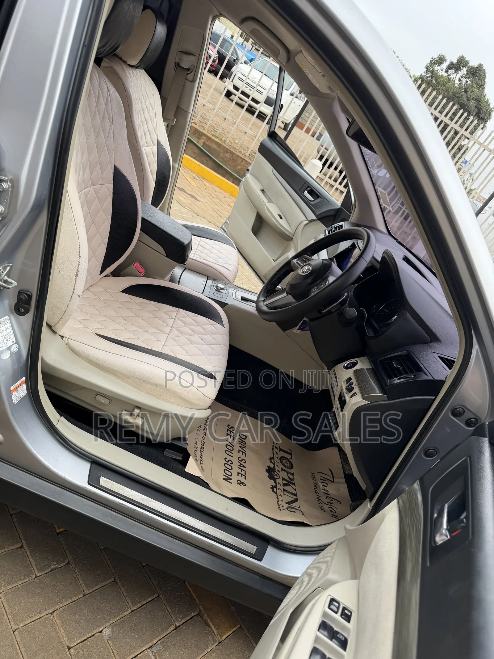 Subaru Outback 2012 Silver