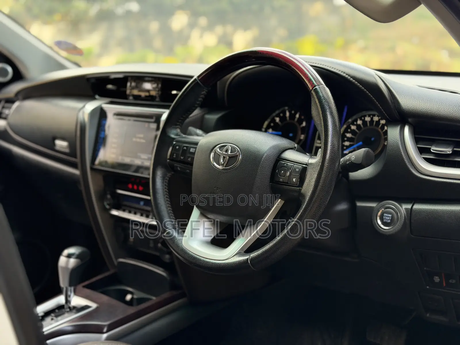 Toyota Fortuner 2.8 D AWD 2019 White