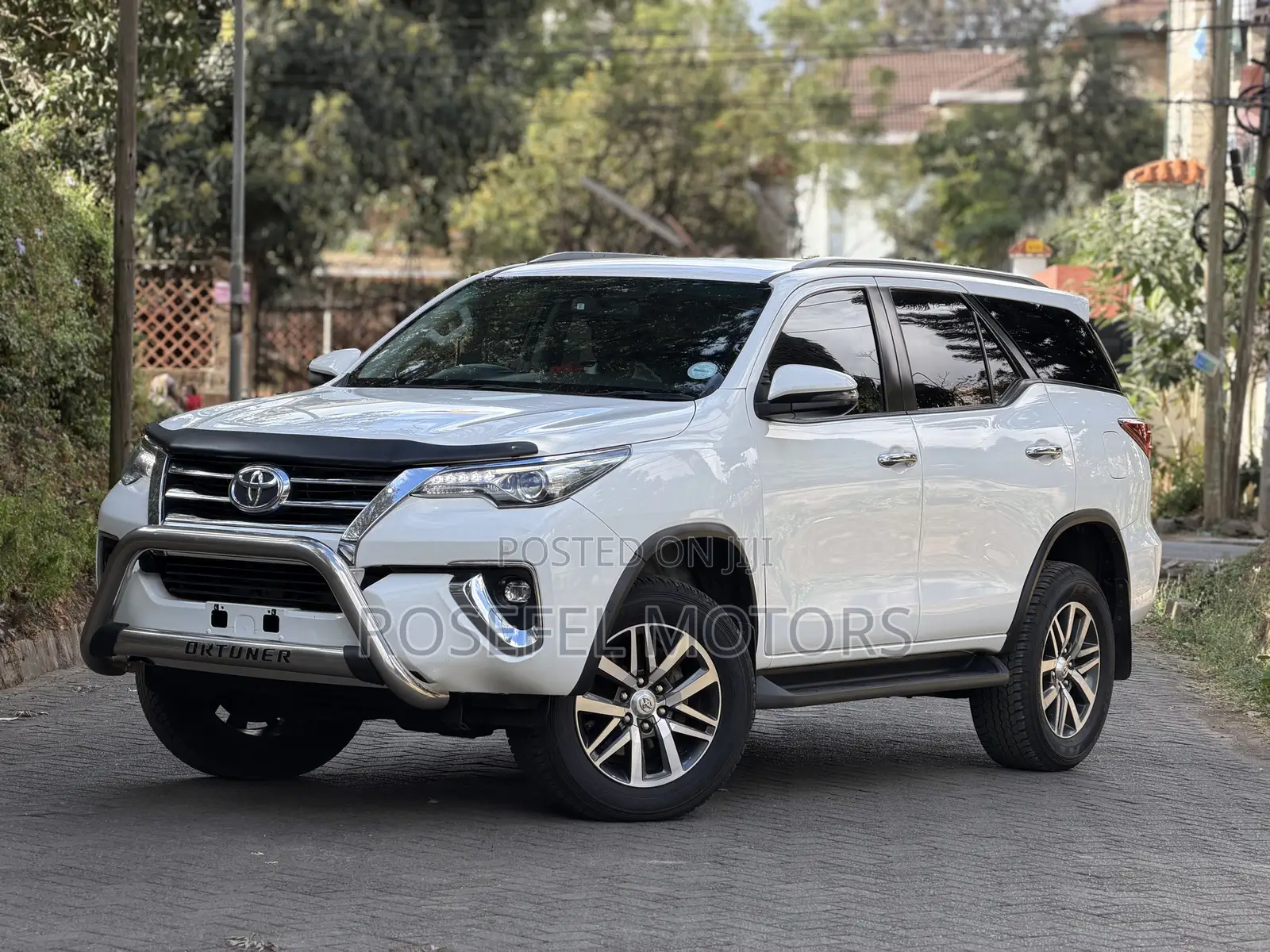 Toyota Fortuner 2.8 D AWD 2019 White