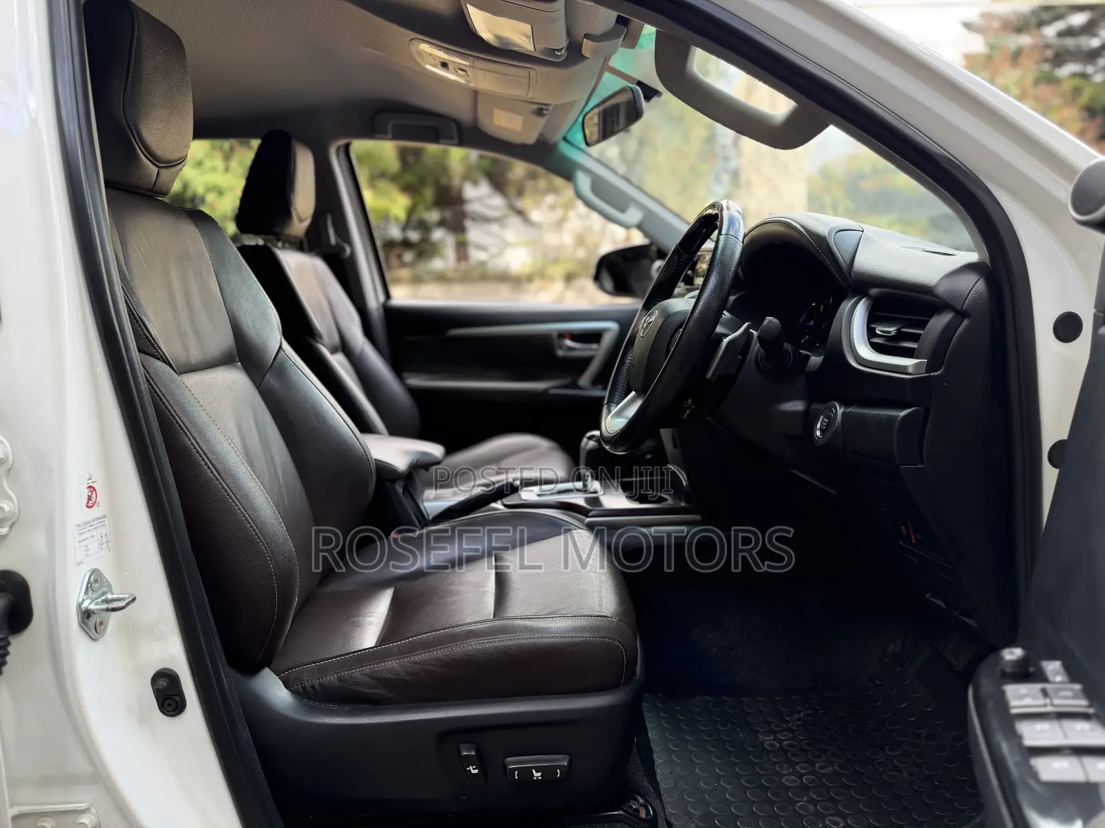 Toyota Fortuner 2.8 D AWD 2019 White