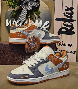 Dunk Low Stussy