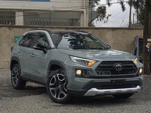 Toyota RAV4 Adventure AWD 2020 Green