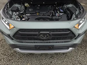 Toyota RAV4 Adventure AWD 2020 Green