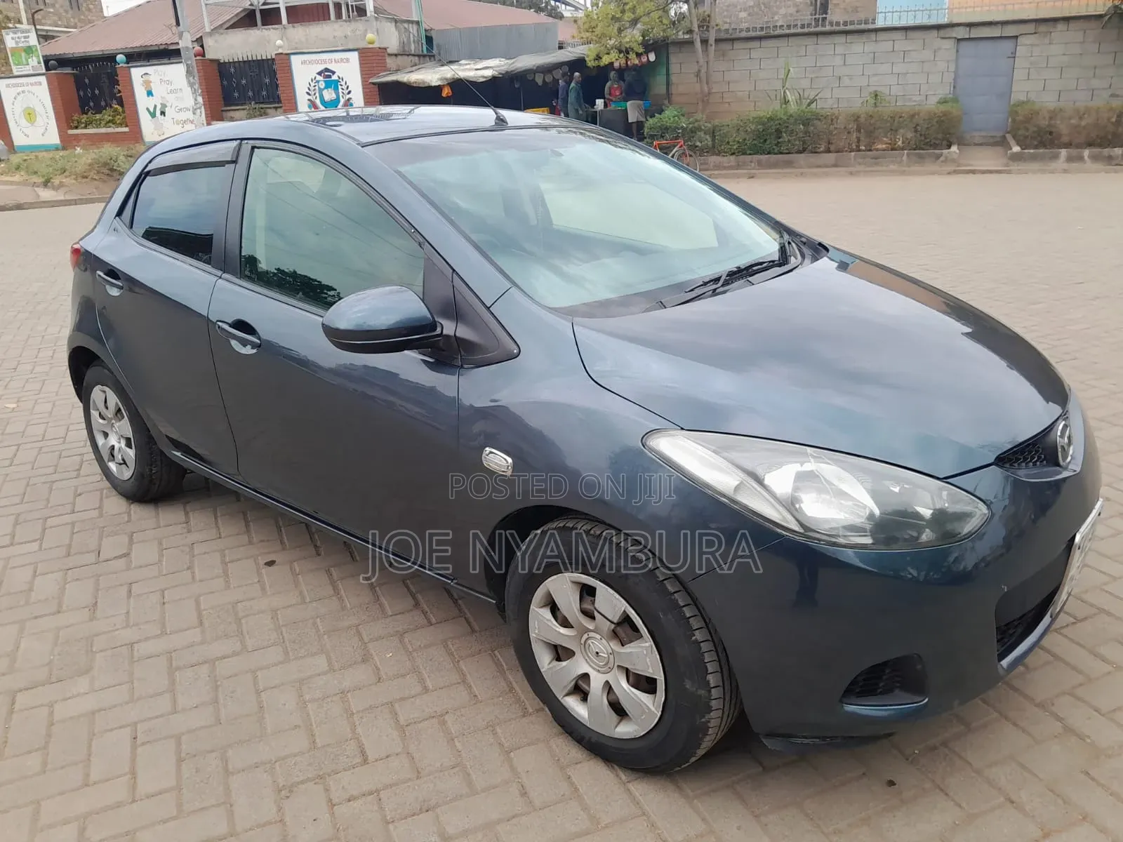 Mazda Demio 2011