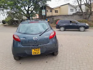Mazda Demio 2011