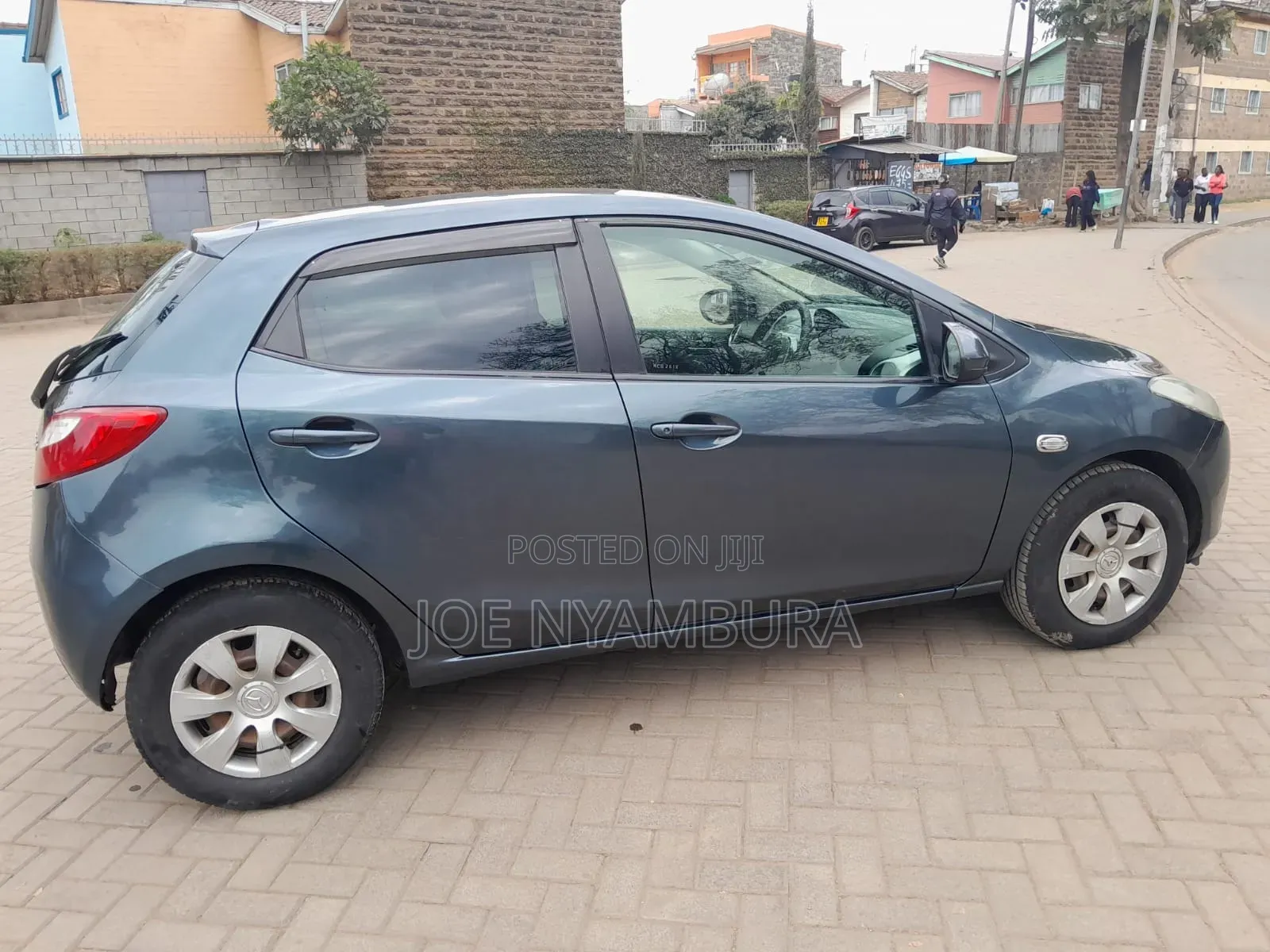 Mazda Demio 2011
