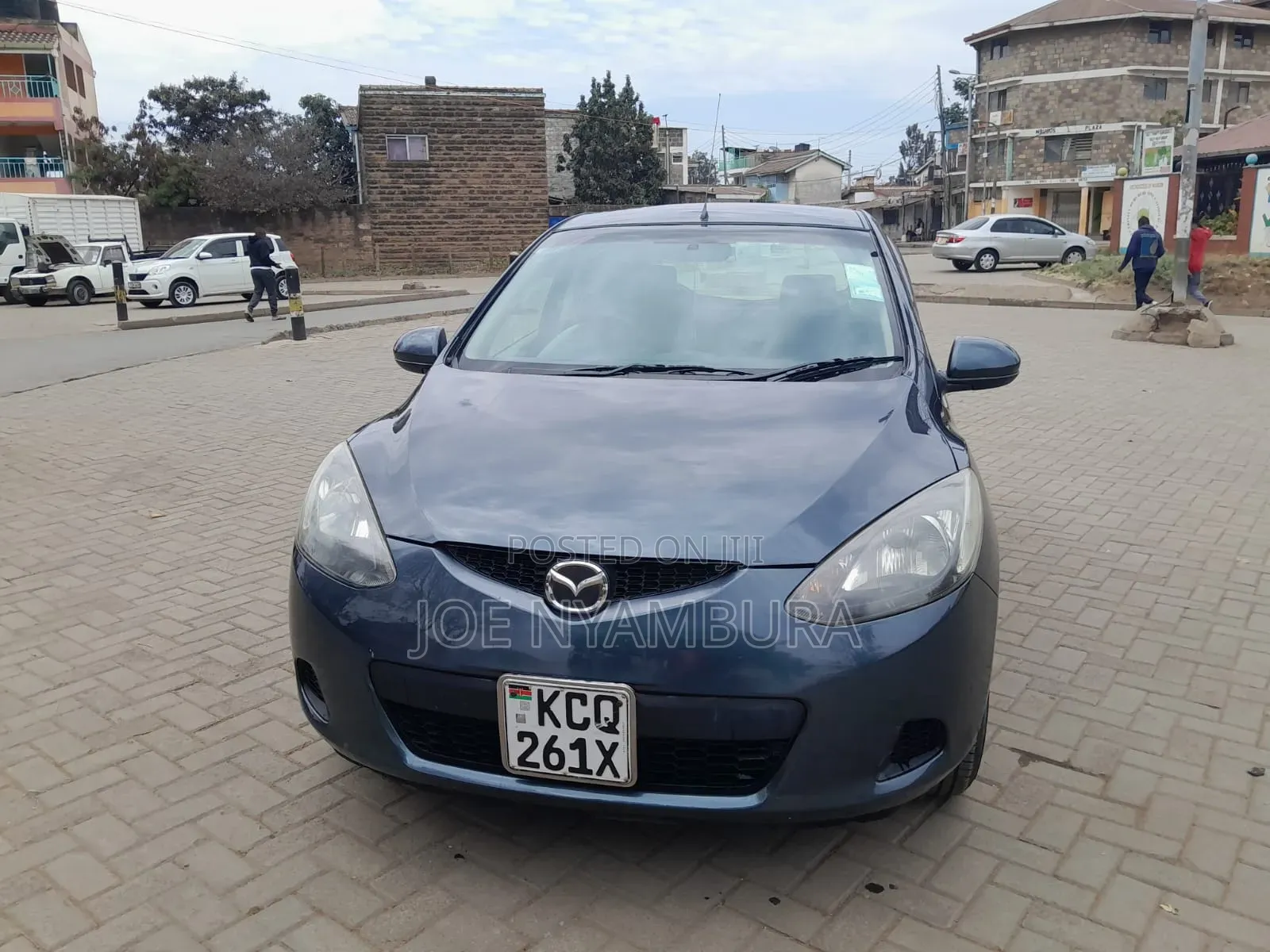 Mazda Demio 2011
