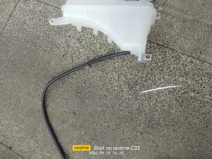 Expansion Coolant Tank for Toyota Land Cruiser 150 Series