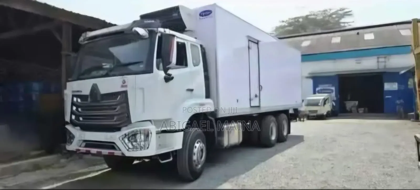 Howo Trucks With Refeer /Refrigerated Body