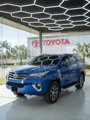 Toyota Fortuner 2.8 D AWD 2019 Blue