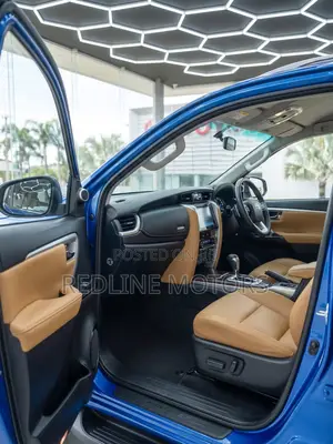 Toyota Fortuner 2.8 D AWD 2019 Blue