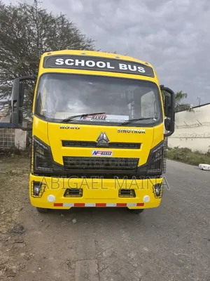 New Bus 2025 Yellow