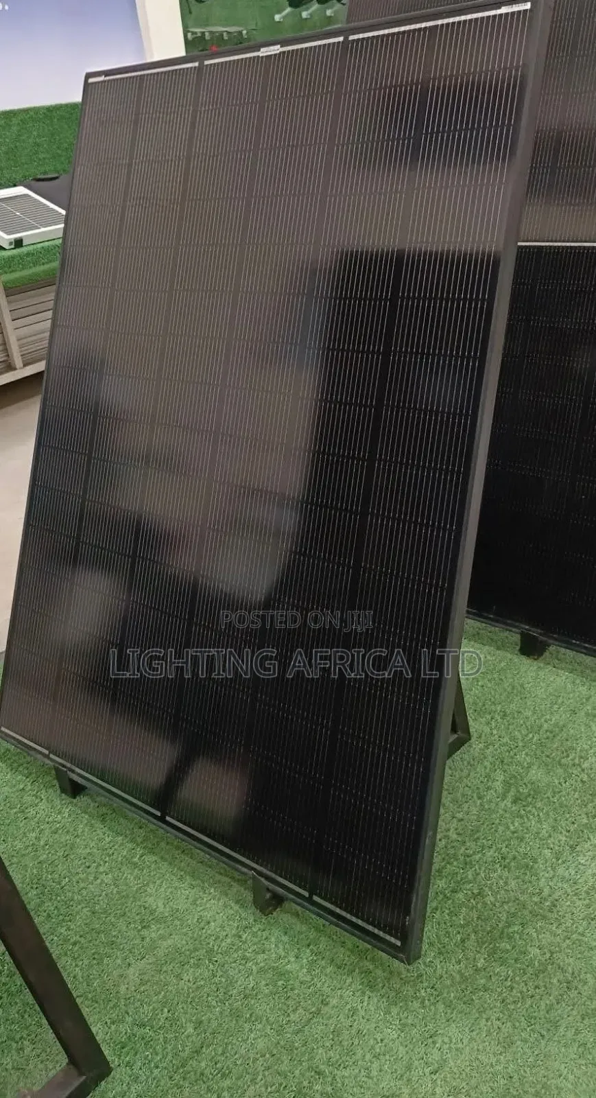 525 Watts - 39 Volts Bifacial All Weather Solar Panels.25 Yrs Warranty